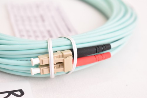 Diverse Glasfaser LWL Fiber Optic Patchkabel SC/LC/ST/Duplex/MTRJ Ex. Bundeswehr - Bild 67 von 318