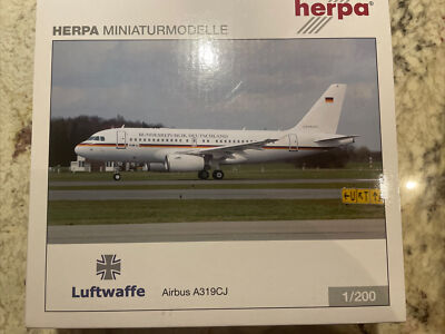 S7 Airline Airbus A319 1/200 Herpa 559072 a 319 A320 Siberia