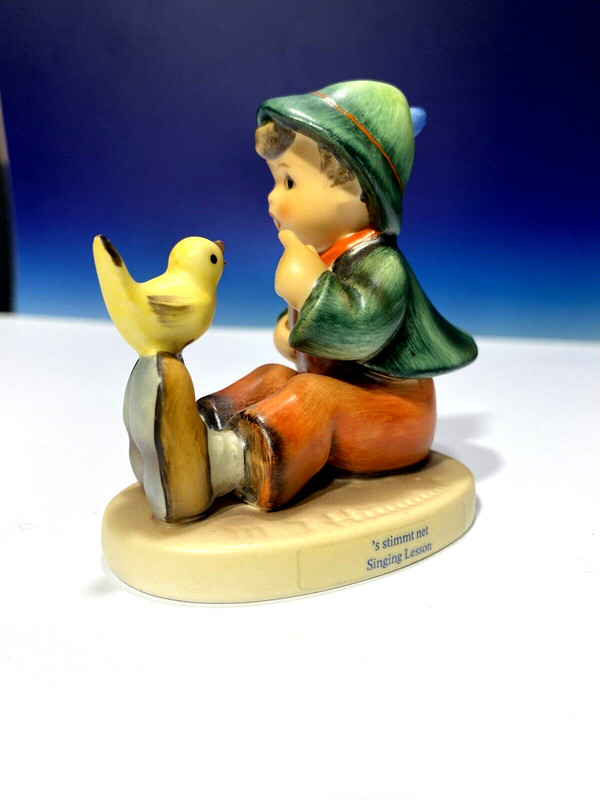 Hummel Goebel Figurines Singing Lesson 3''
