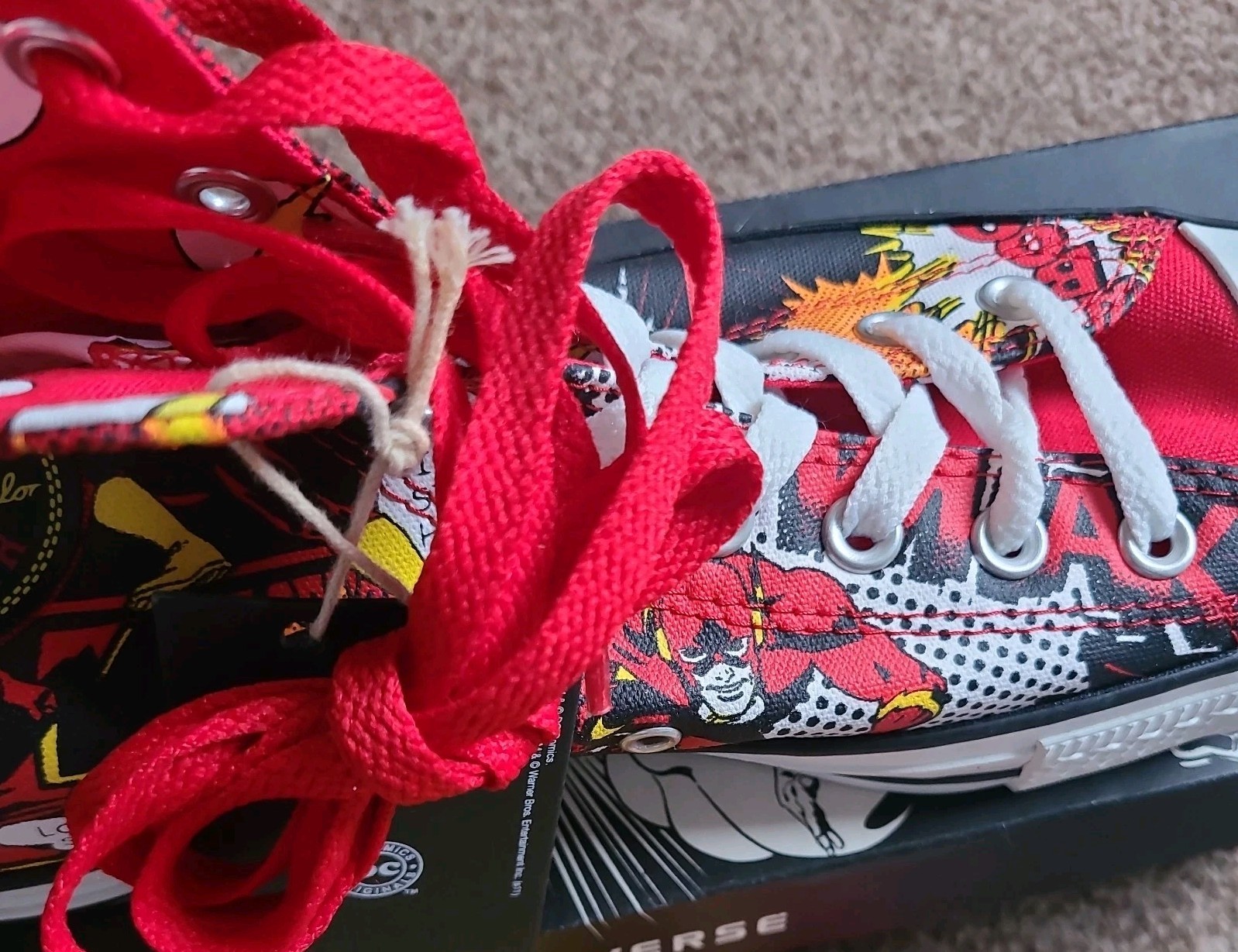Rare Converse x DC Comics Flash Chuck Taylor All Star Size 9 - New with box image 3