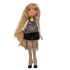 2010 BRATZ 10th Anniversary Cloe Fashion Doll MGA Entertainment HTF 10/10/10