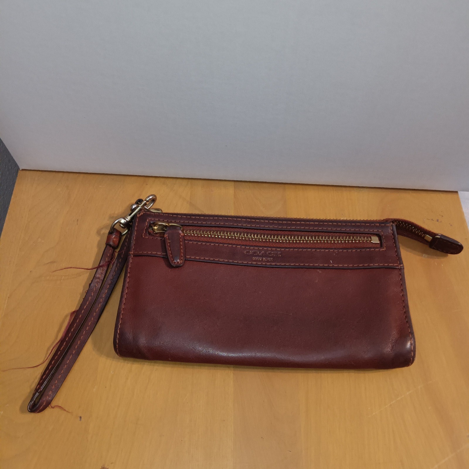 Coach Leather Wristlet Wallet –Vintage Burgundy Zip Pouch – Distressed Wear Read