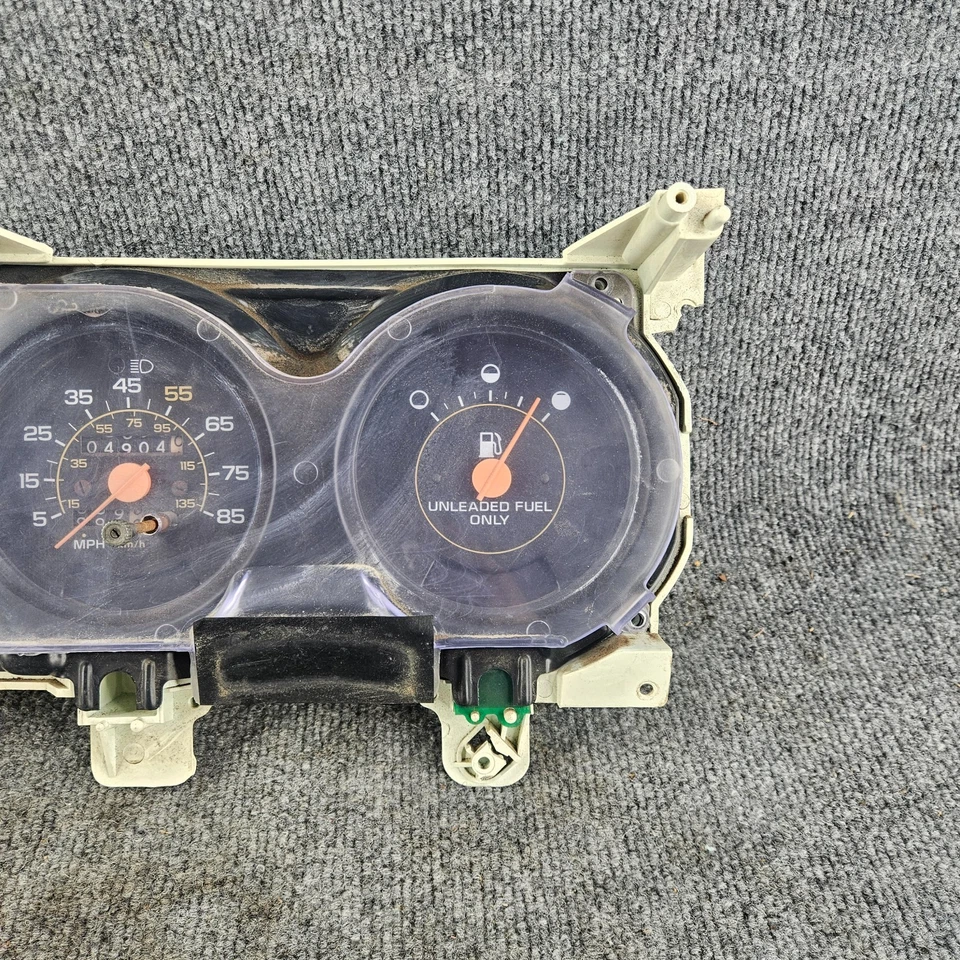 73 79 81 82 87 Chevrolet Gmc K5 K10 C10 K30 C30 Speedometer Gauge Cluster PARTS - Image 3 of 4