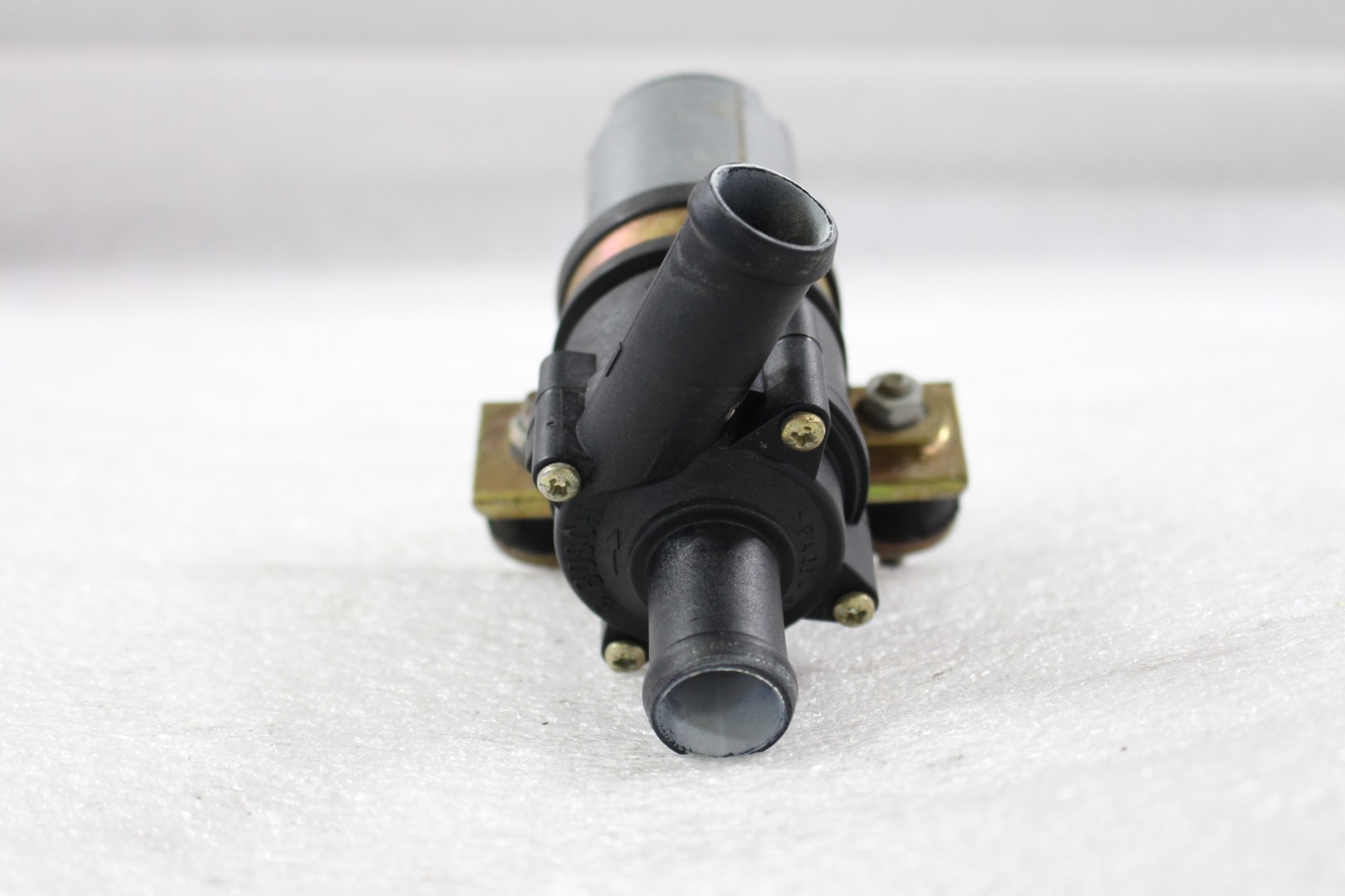 Ferrari 360 Auxiliary water pump P/N 65460300