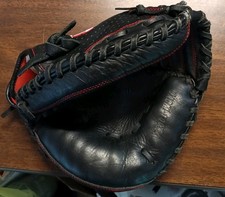 Under Armour UACM-100Y Youth Baseball Catcher's Mitt Glove Leather Red Stitching