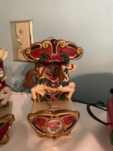 TESTED/WORKS Mr. Christmas Holiday Carousel 1992 Lighted 6 Horses W/ 21 Carols - Picture 11 of 22