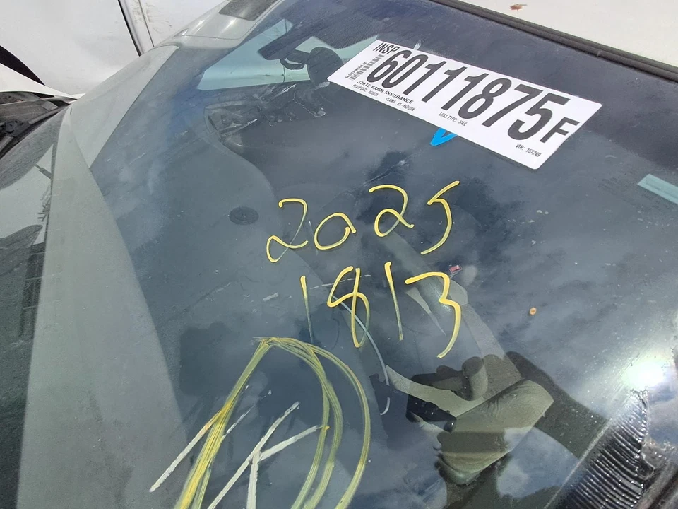 Used Front Left Door Interior Trim Panel fits: 2004 Chevrolet Impala Grade A Foto 2 de 4