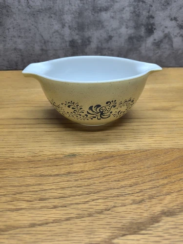 Pyrex Homestead Cinderella #441 Nesting Mixing Bowl Tan Speckled Brown