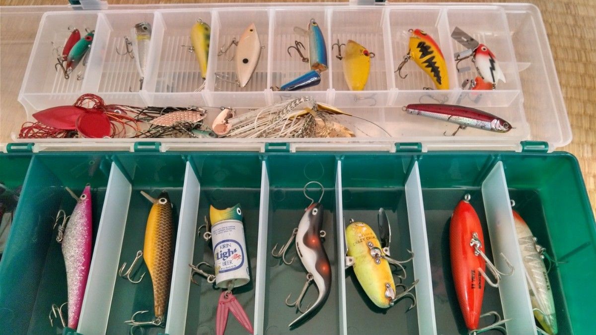 Old Lure Set Tackle Box Heddon Daiwa Cordell Lures, Arbogast Strike King, Rare - Image 4