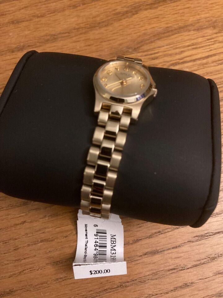 Marc by Marc Women's Henry Dinky MBM3199 Gold Stainless Marc by Marc Women's Henry Dinky MBM3199 Gold Stainless