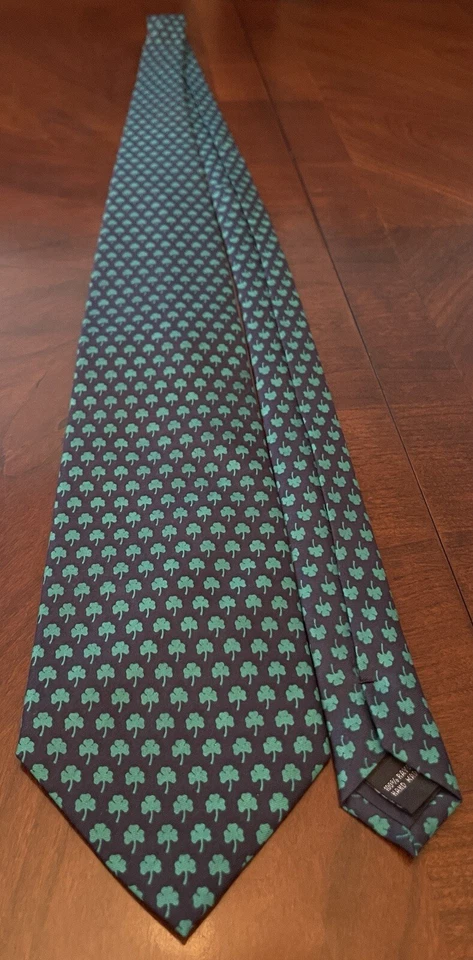 Utopia Green Blur Hand Made 100% Rayon Men’s Neck Tie Made In China - Image 3 of 4