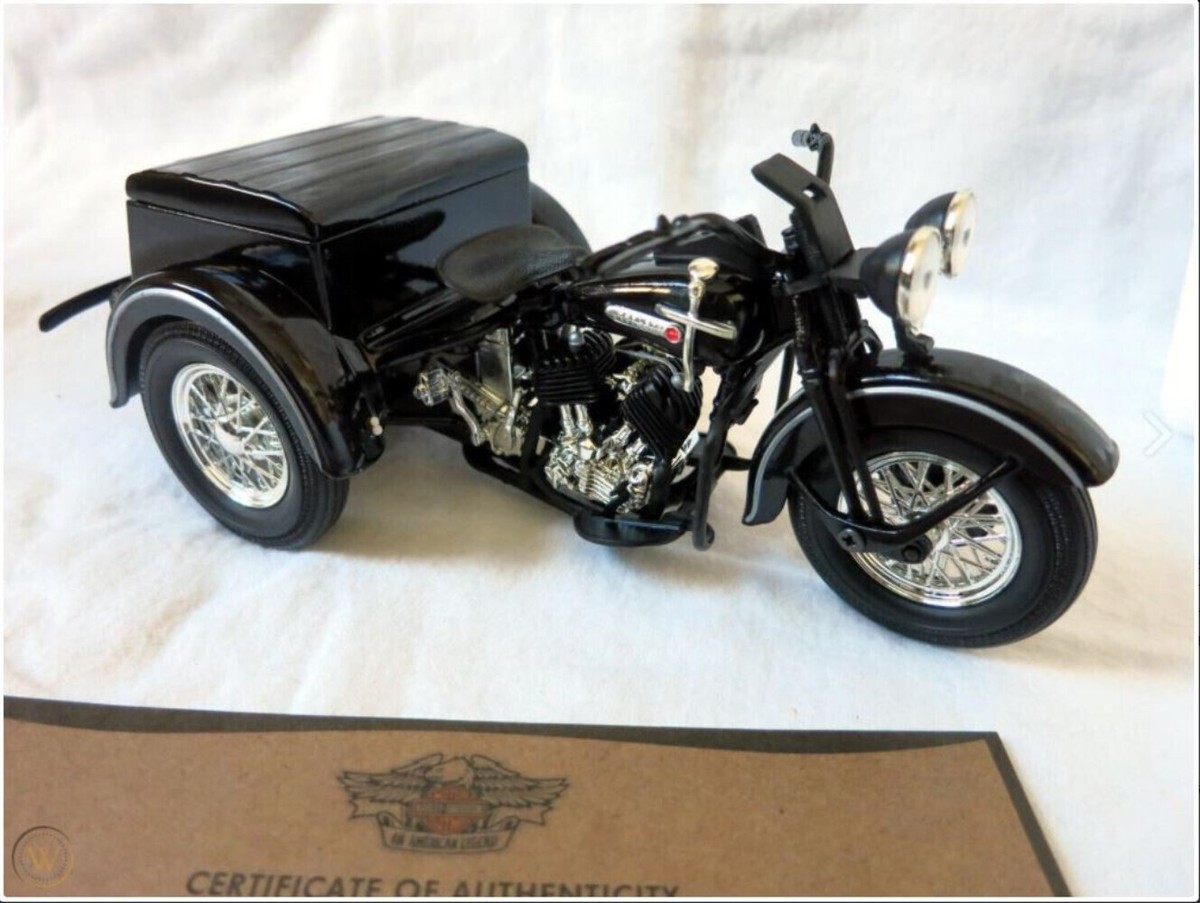 1947 Harley-Davidson Servi-Car Bank 1:12 Scale - Die Cast Metal 