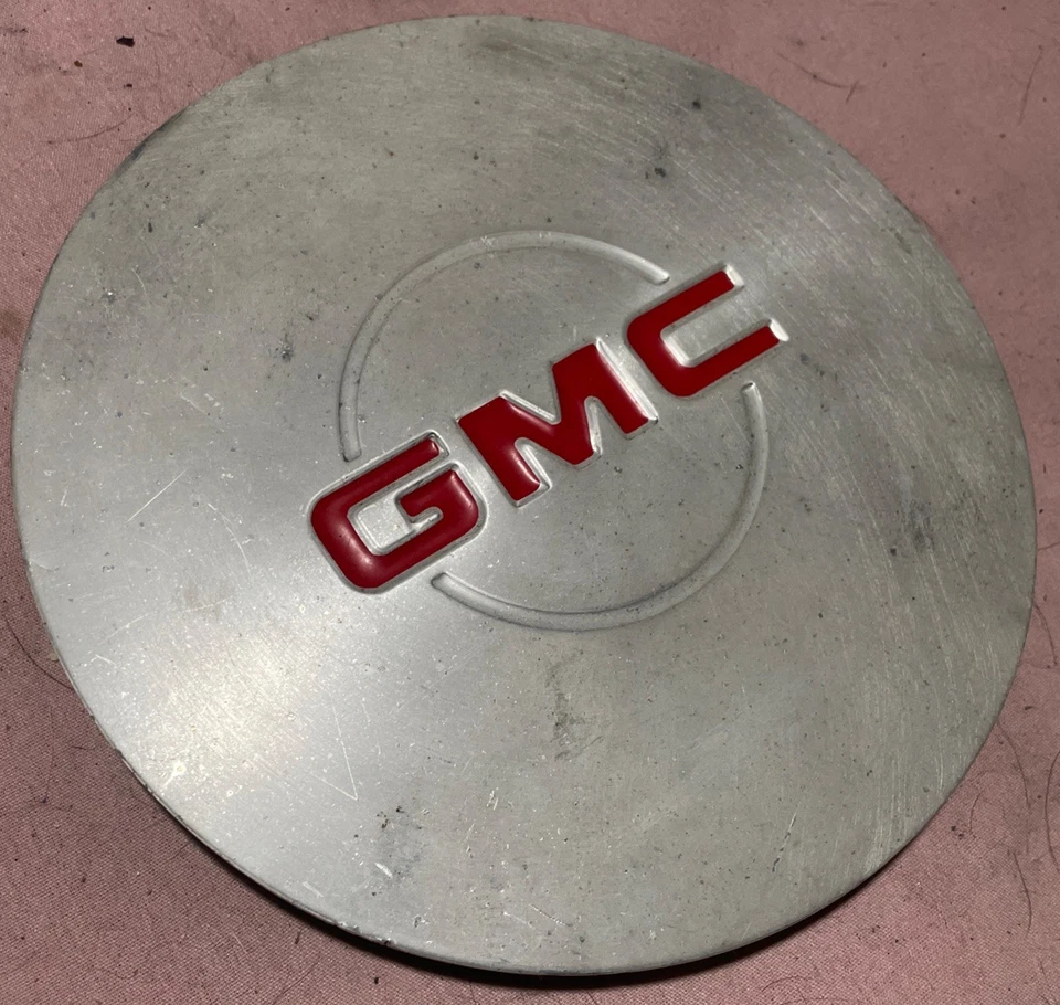 Центральный колпак ступицы колеса GMC Yukon XL Safari Sierra 1500 1999-2005 15040220 1 - Изображение 4 из 4