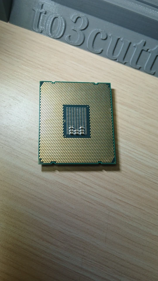 CPU/Processore - Intel Core i7 6800K "Broadwell-E" / SR2PD / Socket 2011-3 - Immagine 2 di 3