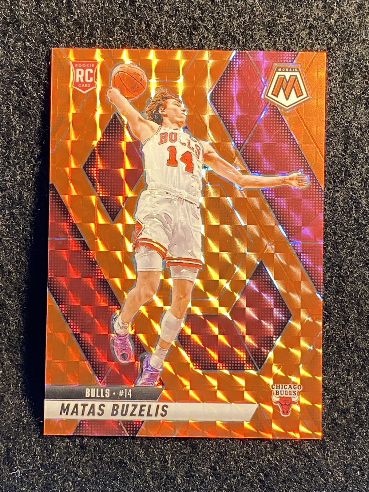 2024-25 Panini Mosaic Matas Buzelis #223 Orange Mosaic Prizm RC Rookie /249
