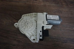 Audi Q5 8R Fensterhebermotor Fensterheber Motor vorne rechts 8R0959802