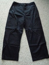 Womens CHICO'S DESIGN black stretch capri pants, 1