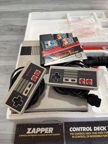 Nintendo NES Action Set completo di scatola sistema super mario bros/duck hunt 