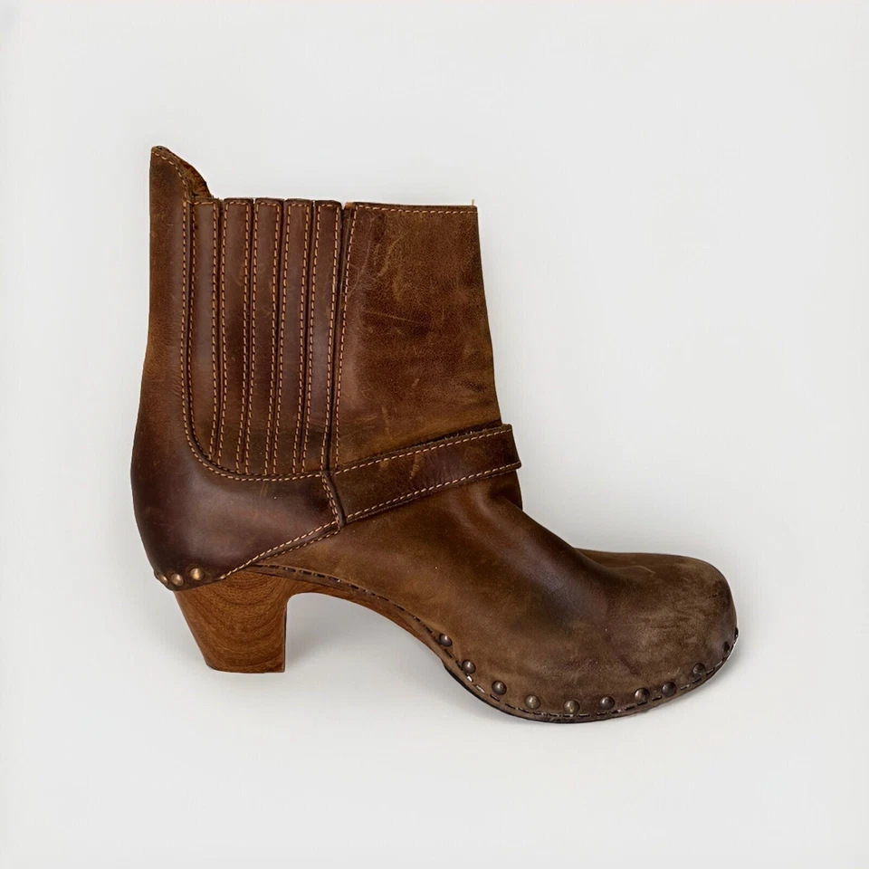 Dansko ботинки 38 коричневый кожаный лодыжки деревянный каблук с заклепками пряжка деталь тянуть на - Изображение 3 из 4