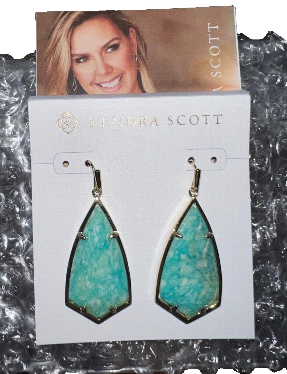 Kendra Scott модные серьги из изумрудного стекла