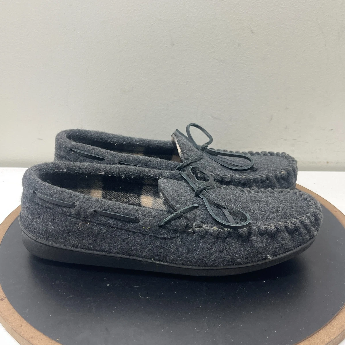 Minnetonka Men’s Plaid Lined Hardsole Moccasin Slippers Charcoal Size 10M NIB Minnetonka Pile Lined Hardsole Moccasin Slipper - Men main image 2