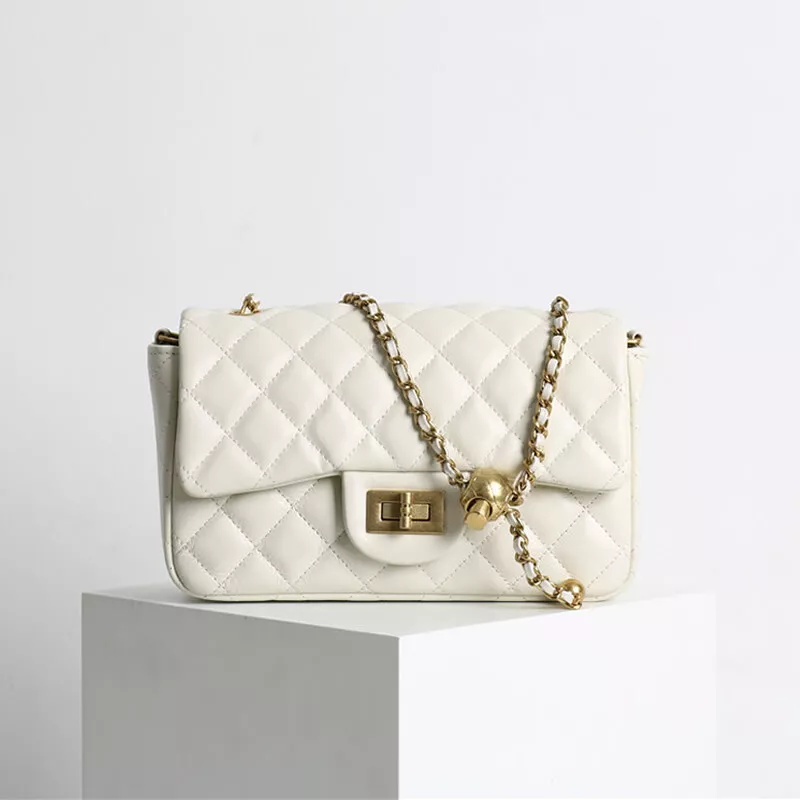 White Leather-Look Quilted Chain Strap Cross Body Bag