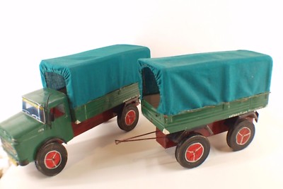 Camion Mercedes Bâché Avec Remorque – Artisanal Madagascar, Métal, 75 Cm