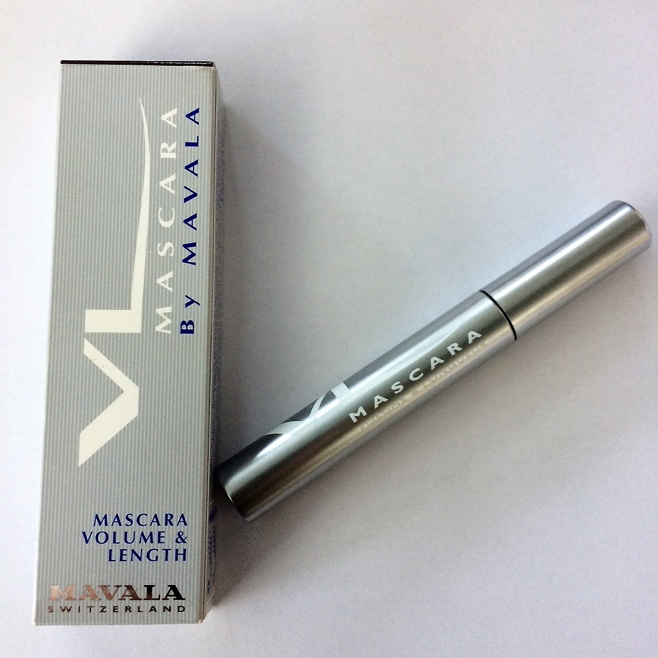 MAVALA MASCARA VOLUME E LUNGHEZZA PRUNE 10ML WATER RESISTANT LUNGA TENUTA