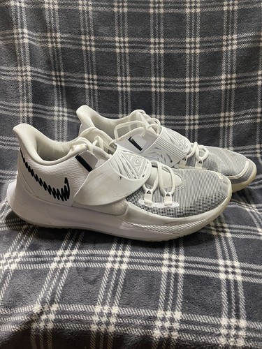 Nike Men Kyrie Low 3 Eclipse White 