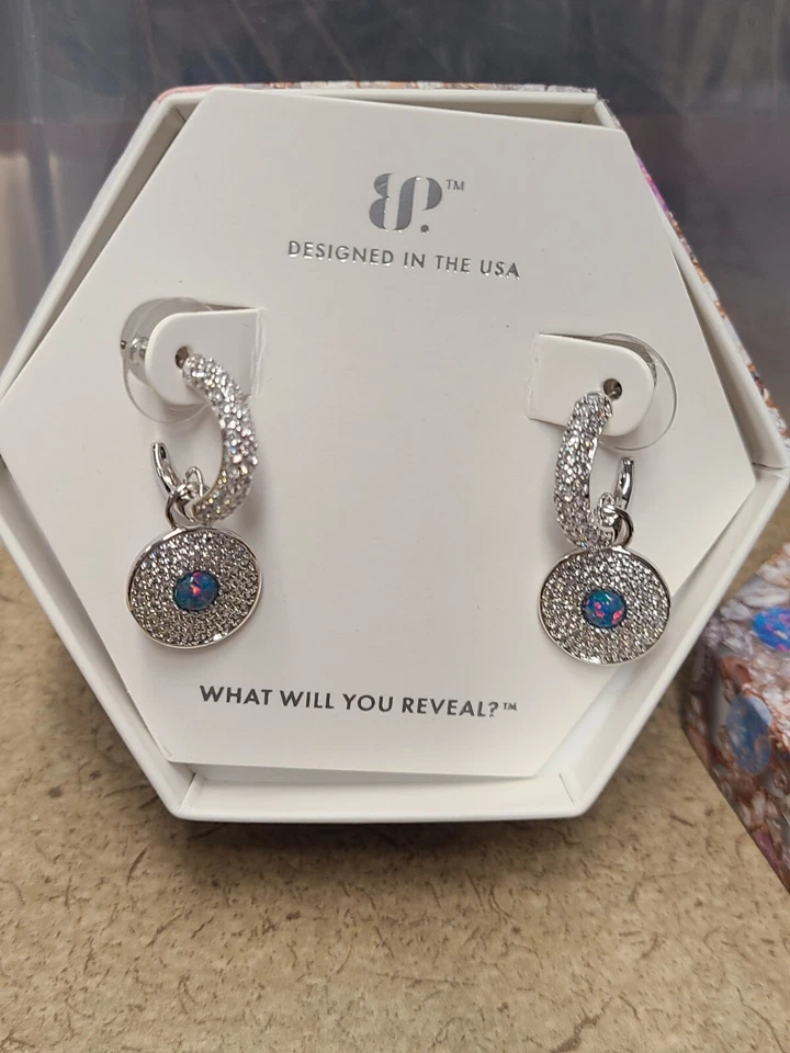 Pendientes BP Octubre 2024 “Un Círculo de Amor” Esmeralda Ópalo de Fuego RBP8291 Foto 2 de 4