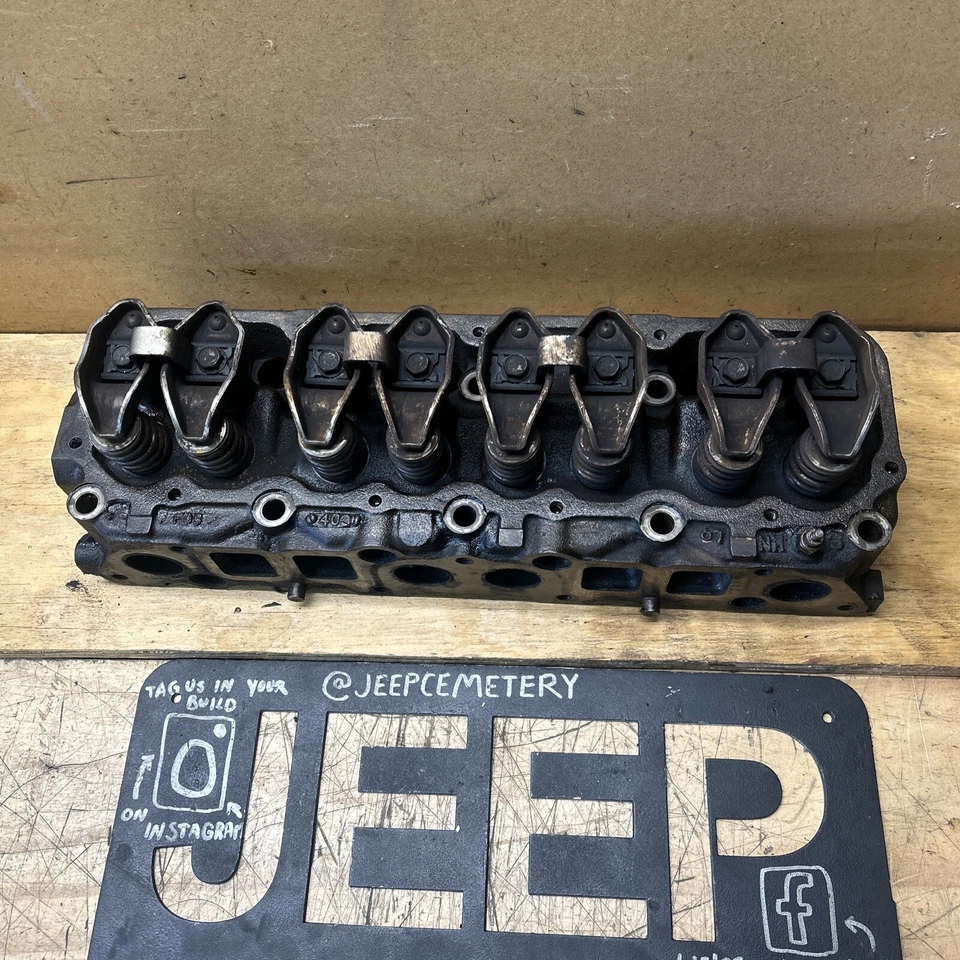 Jeep Cherokee XJ Comanche MJ 87-90 OEM culata 2,5 L 4 cilindros (fundición 403) Foto 2 de 4