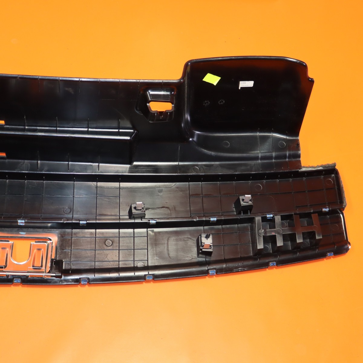 Bentley Bentayga 2016-2019 Cargo cover P/N 36A864483D