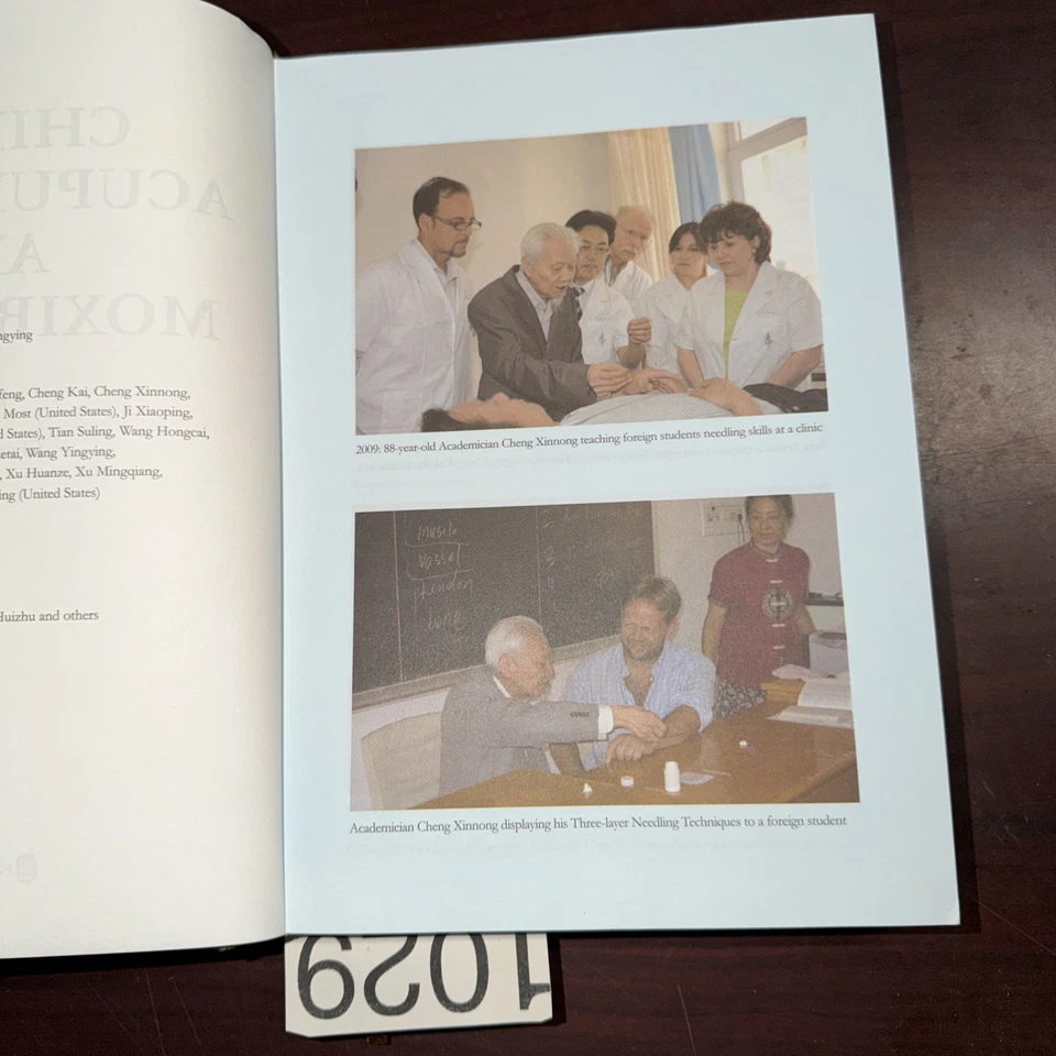 Chinese Acupuncture and Moxibustion - Hardcover, by DENG Liang Yue - Acceptable - Image 4 of 4