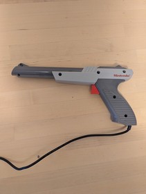 .99! NES Bundle Tested Working Zapper Duck Hunt Controllers Manuals Advantage