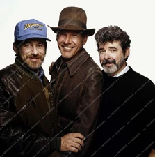 8b20-15720 Steven Spielberg Harrison Ford George Lucas 8b20-15720 8b20-15720