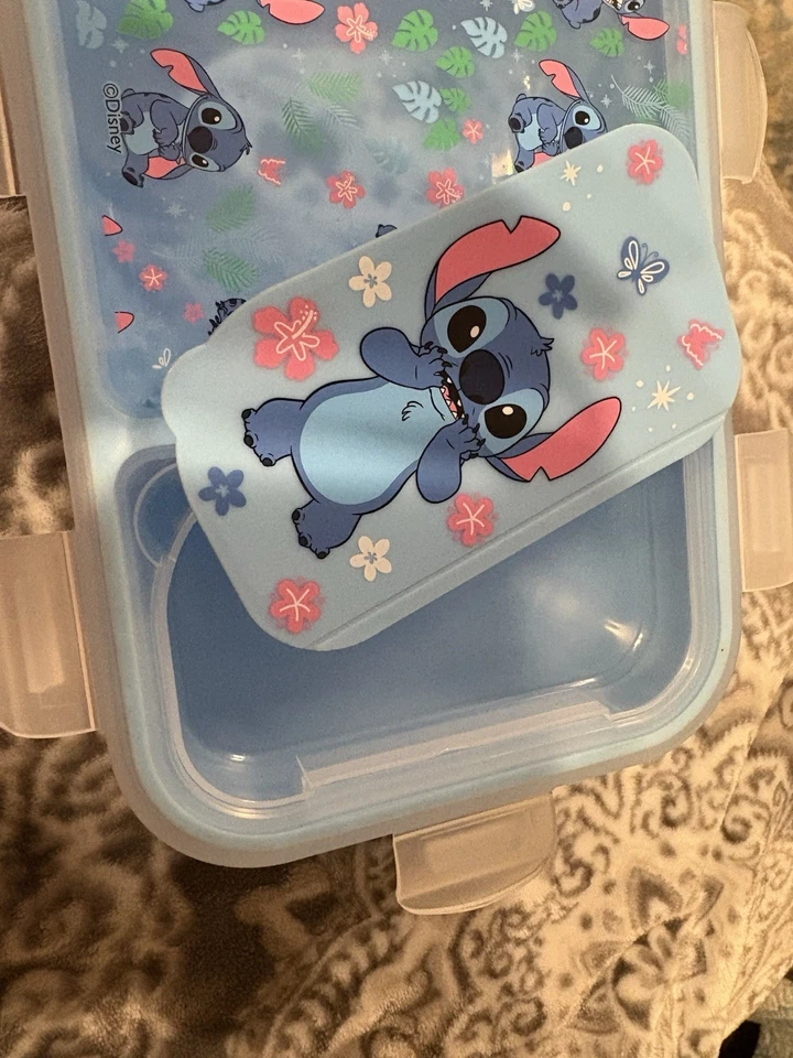 Fiambrera Disney Stitch Piña Bento con Tapa de Bloqueo a Presión Doble Compartimento Foto 4 de 4