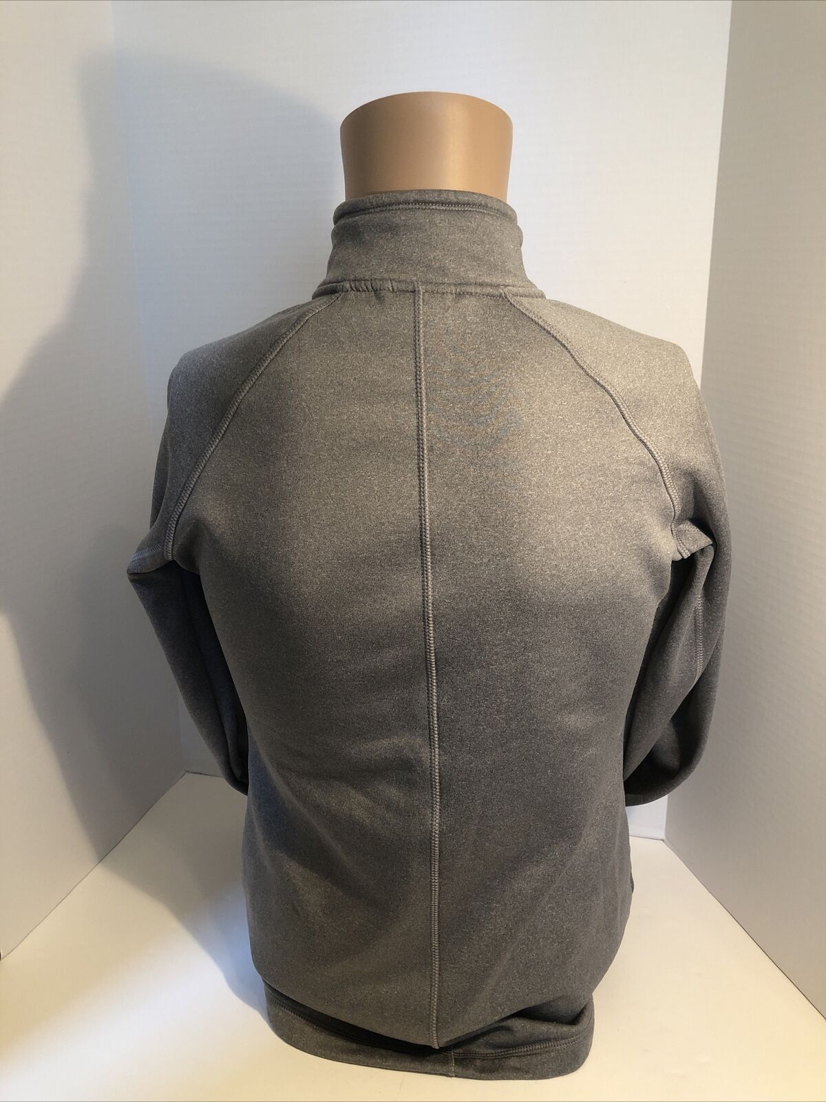 Avalanche women’s Size medium gray sweatshirt - image 3