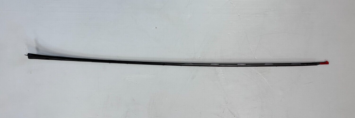 Ford Windscreen Retainer Trim Genuine OEM NOS 2012592 Em2bu03179ad  