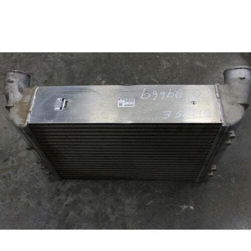 Used Aftercooler fits Challenger MT645E 4382706M3 - Image 2 of 3