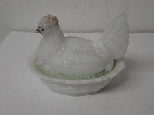 Seltene alte Glashenne, Deckeldose - Butterhuhn Milchglas um 1880