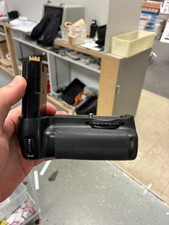 Nikon MB-D80 Multi Power Battery Pack Grip for D80 D90