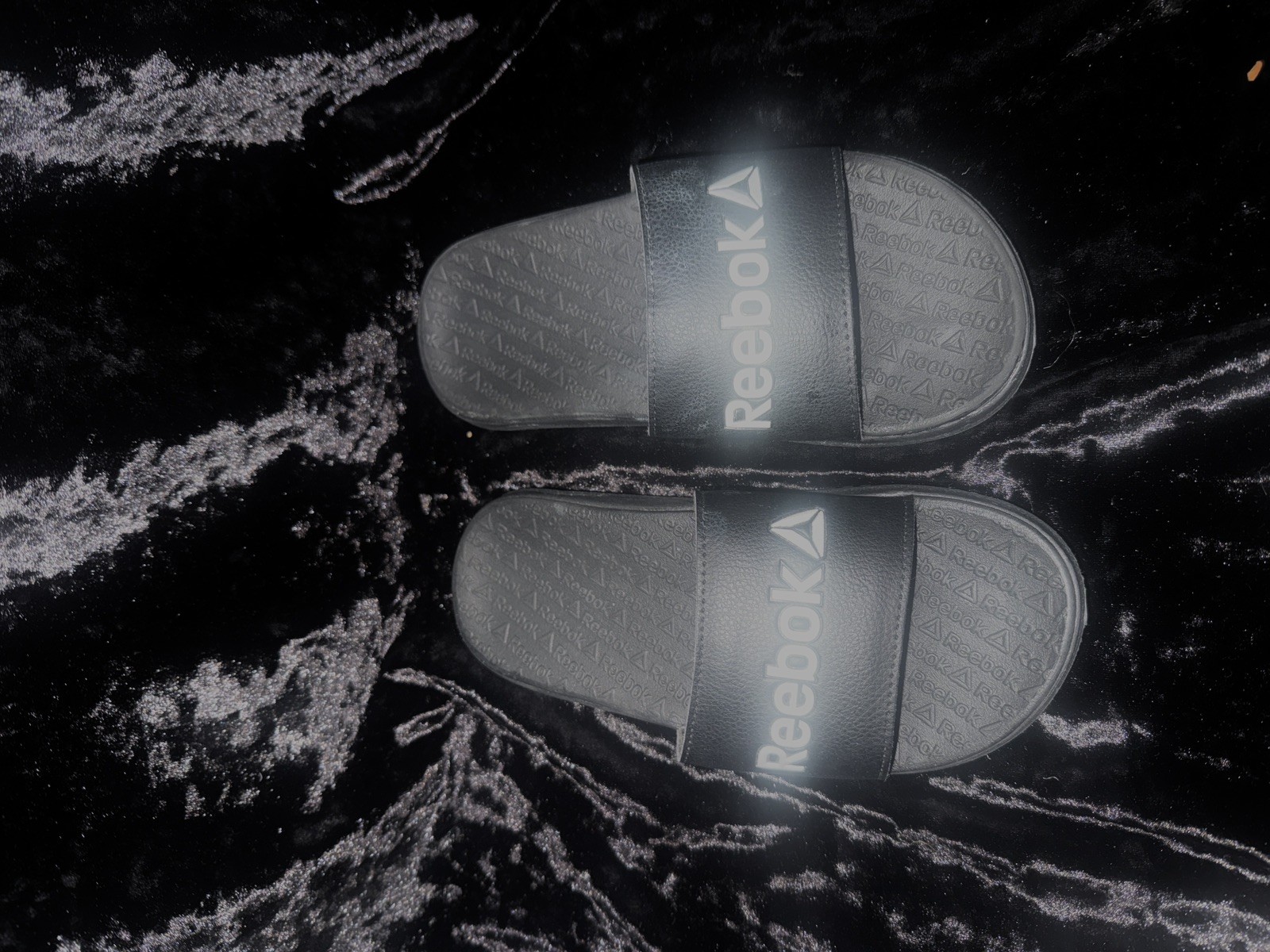 Reebok Shoes Sides kids Size 2Y Black