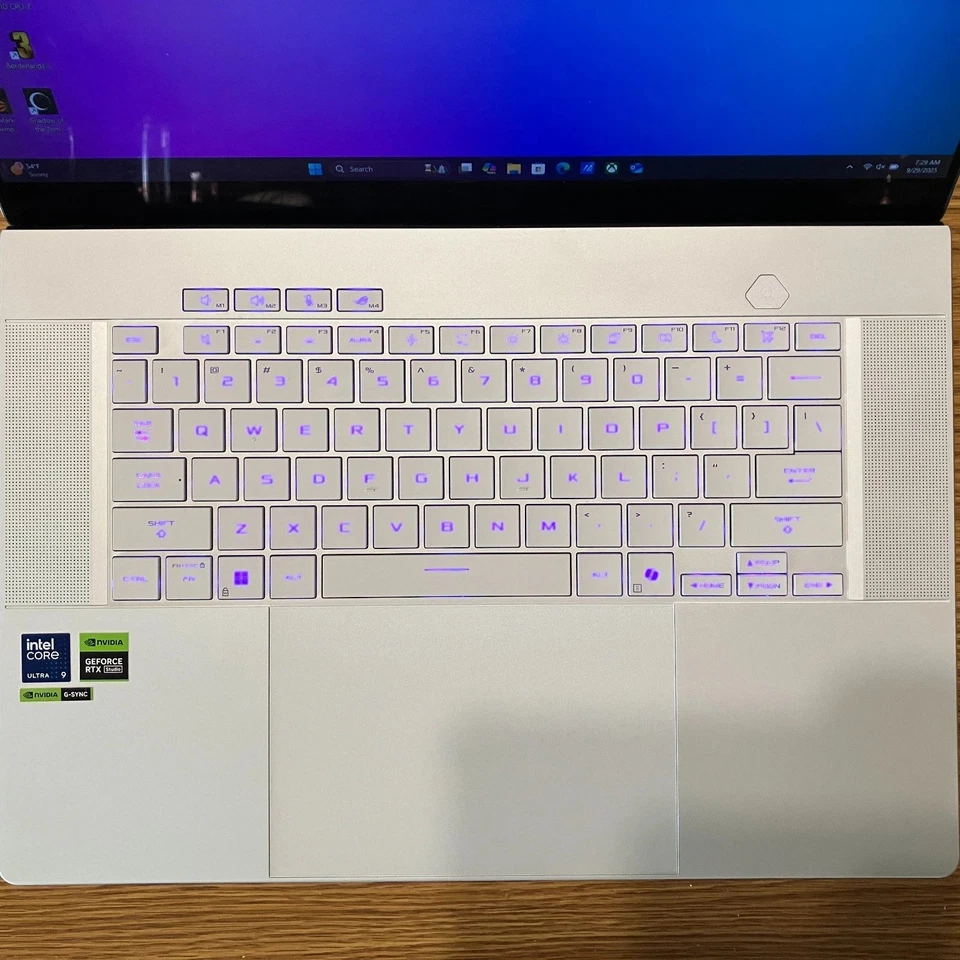 Zephyrus G16 (2025) RTX 5090, Intel 285H, 64GB RAM, 2TB SSD, OLED 240HZ QHD+ - Image 4 of 4