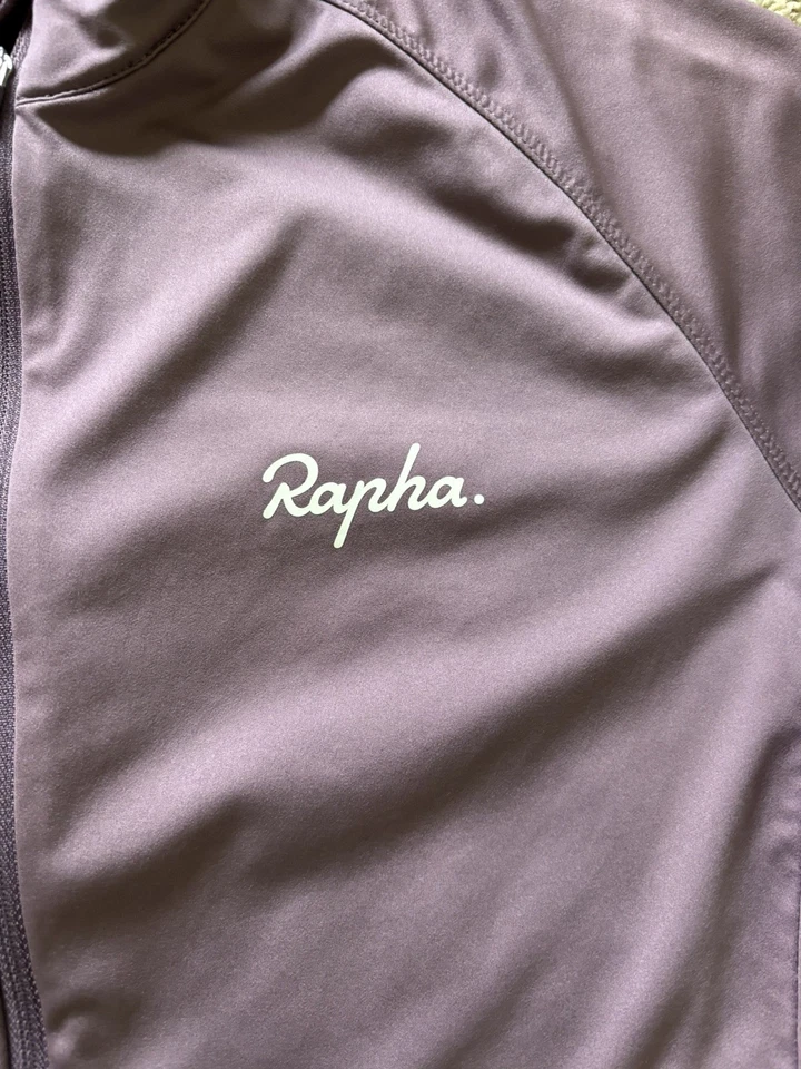 Camiseta Rapha Hombre Grande Rosa Manga Corta Entrenamiento  Foto 2 de 4