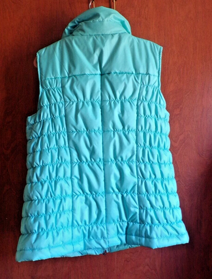 Chaleco acolchado verde menta con cremallera New York & Company talla pequeña para mujer Foto 2 de 4