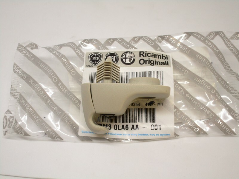 Gancio Aletta Parasole Per DUCATO Dal 2006 - Ricambio Universale | BSSTORE Qualit&agrave; Certificata