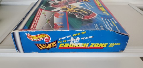 Vintage Hot Wheels Crunch Zone Crash Set Crashers Mattel 1998 NOS - Picture 9 of 14