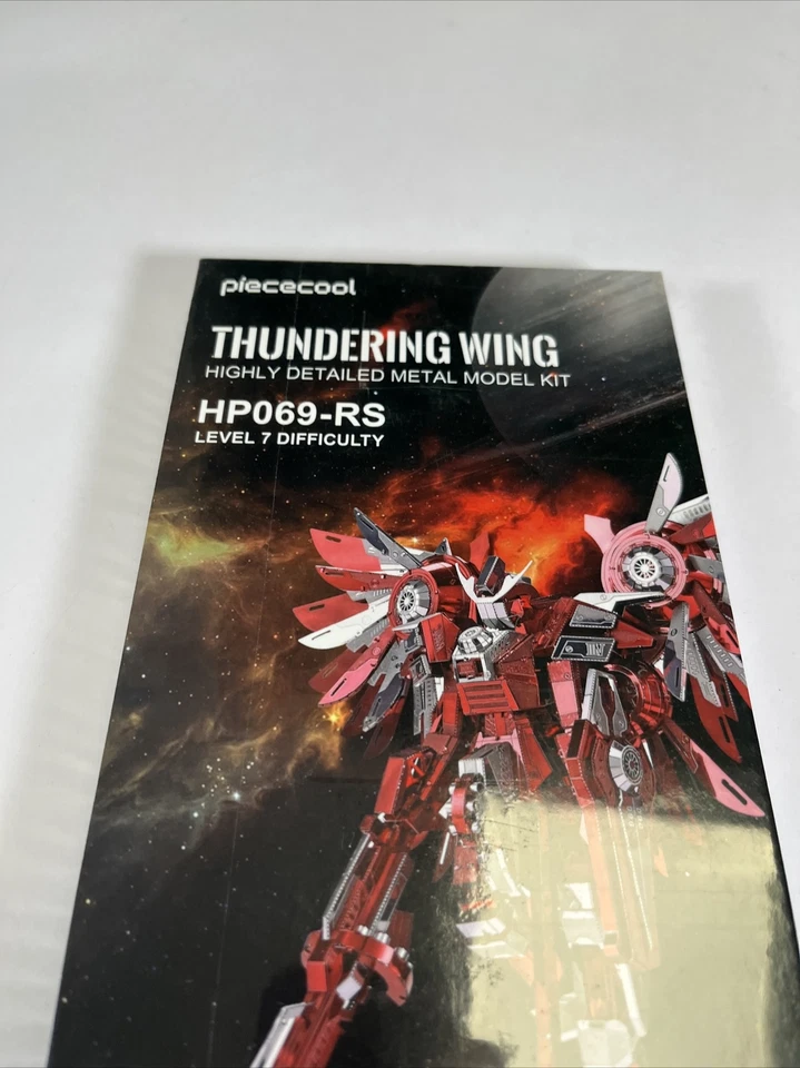 Piececool Rompecabezas de Metal 3D Ala Truenadora Modelo Kit de Construcción Juguete Foto 2 de 4