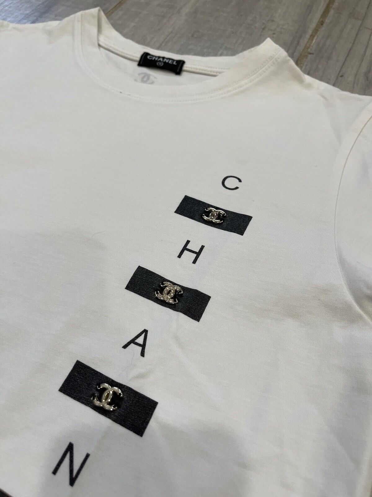 Chanel White T Shirt Size 36 With Rhinestones CC logo