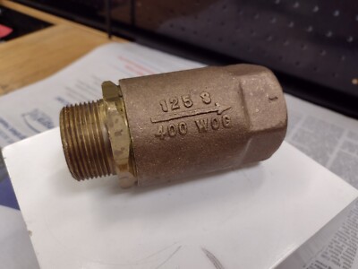conco.① Conbraco 1-1/4 Inch Bronze Check Valve, 125 S, 400 WOG, SS Spring